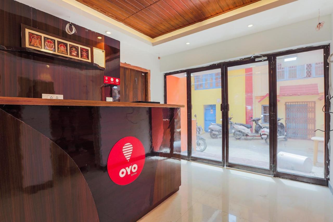 Oyo 36500 Sri Krishna Inn Ooty Εξωτερικό φωτογραφία