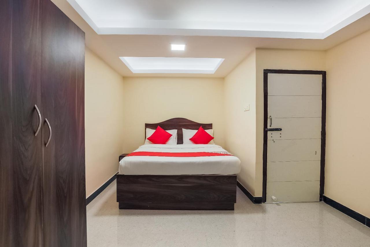 Oyo 36500 Sri Krishna Inn Ooty Εξωτερικό φωτογραφία